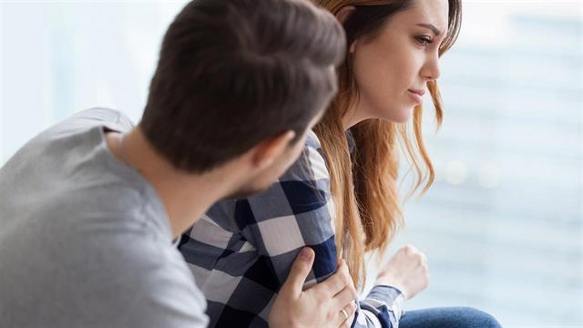 Πώς διαχειρίζομαι μια σχέση με αγχώδες άτομο