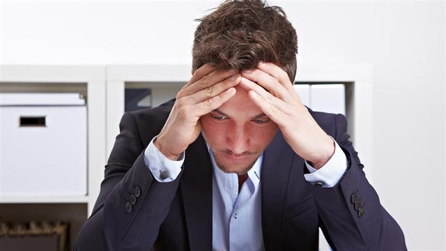 To burnout απειλεί τους Ελληνες εργαζόμενους