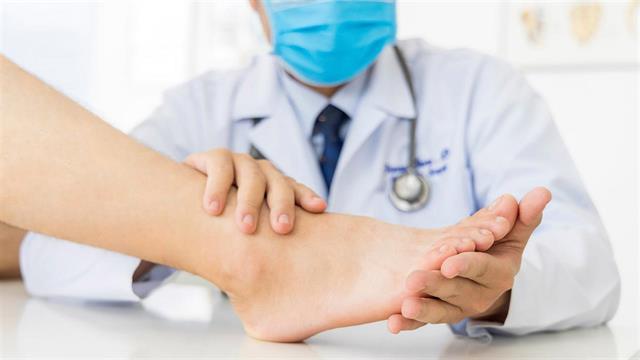Δοκιμάζεται νέα θεραπεία που θα επιταχύνει την επούλωση των διαβητικών ελκών