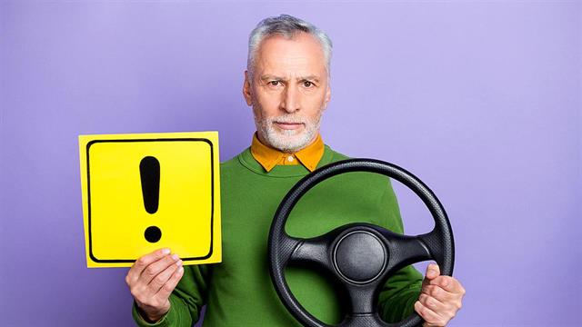 Πότε πρέπει να σταματούν οι ηλικιωμένοι την οδήγηση [μελέτη]
