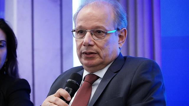 Β. Πενταφράγκας: Κίνητρα και όχι αντικίνητρα για τα γενόσημα