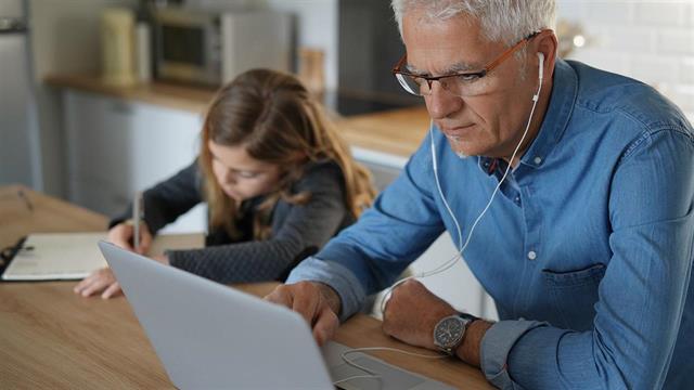 Εκτακτα μέτρα προστασίας εργαζομένων από τον καύσωνα