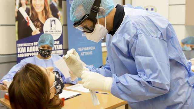 Πού θα γίνουν δωρεάν rapid tests από τον ΕΟΔΥ την Παρασκευή