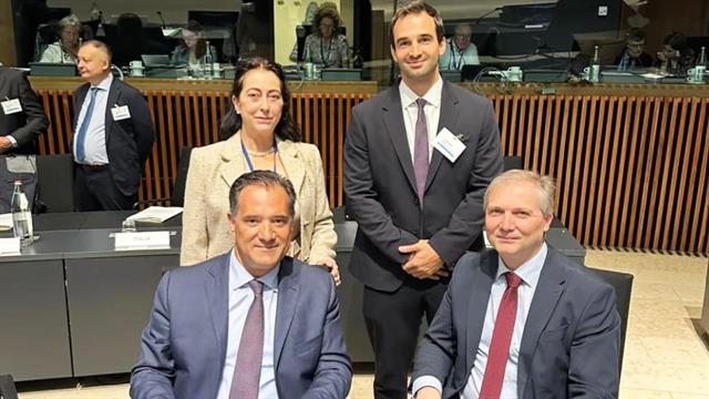 Στο Συμβούλιο των Υπουργών Υγείας της ΕΕ στο Λουξεμβούργο ο Άδωνις Γεωργιάδης