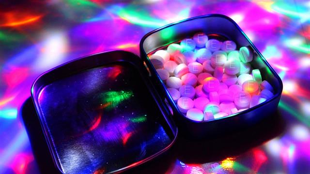 Παραλλαγές του ecstasy βοηθούν στην ψυχοθεραπεία [μελέτη]