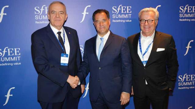 Συνάντηση Γεωργιάδη με εκπροσώπους της Φαρμακοβιομηχανίας