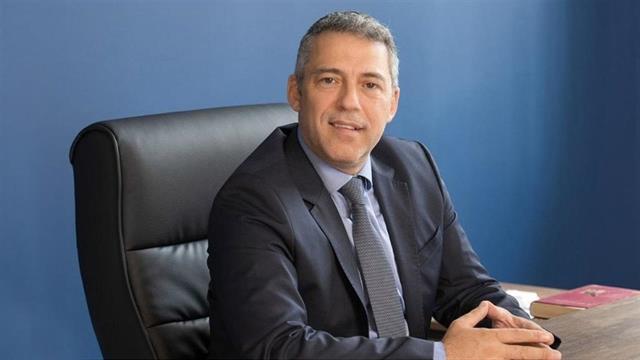 Σπονδυλική Στήλη: Γιατί να επιλέξετε την ενδοσκοπική χειρουργική;