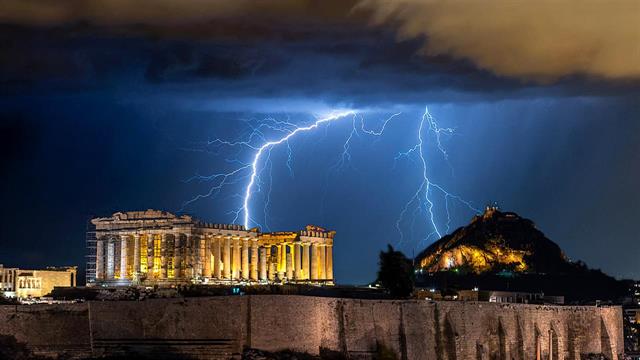 Προστασία από κεραυνούς - Πώς τους επηρεάζουν κοσμήματα και κινητά τηλέφωνα