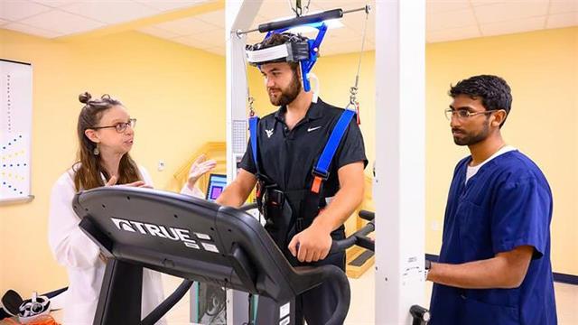 Φορετό scanner εγκεφάλου θα μπορούσε να βελτιώσει την έρευνα στη νόσο του Πάρκινσον και την άνοια