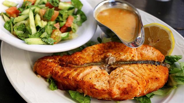 Ηλικιωμένοι: Η προσθήκη ψαριού στη διατροφή των χορτοφάγων αυξάνει τα χρόνια ζωής