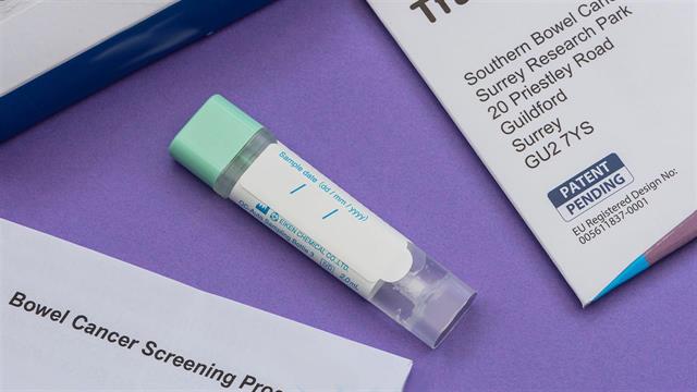 ΕΚΠΑ: Ερωτήσεις και απαντήσεις για το self test καρκίνου παχέος εντέρου