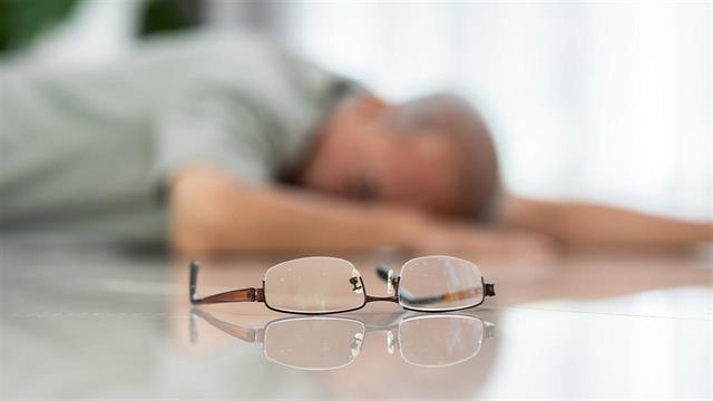 Η εγχείρηση καταρράκτη μπορεί να σώσει τη ζωή ενός ηλικιωμένου [μελέτη]