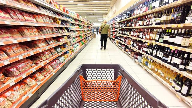 Εκλεισε η εξαγορά της Υπεραγορά Παπαντωνίου από τη Σκλαβενίτης