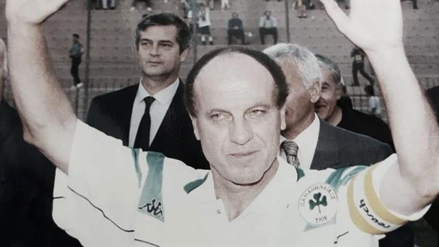 Πέθανε ο Μίμης Δομάζος - Νοσηλευόταν στη ΜΕΘ του νοσοκομείου Ερυθρός Σταυρός