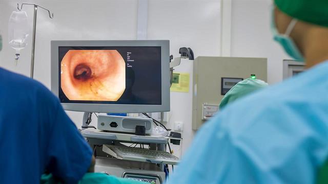 ΕΚΠΑ: Τι συμβαίνει με τον καρκίνο παχέος εντέρου σε όσους γεννήθηκαν μετά το 1960