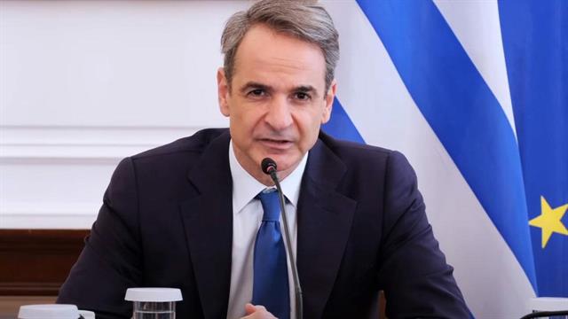 Μητσοτάκης στο υπουργικό: Αλκοόλ μόνο με ταυτότητα στους νέους