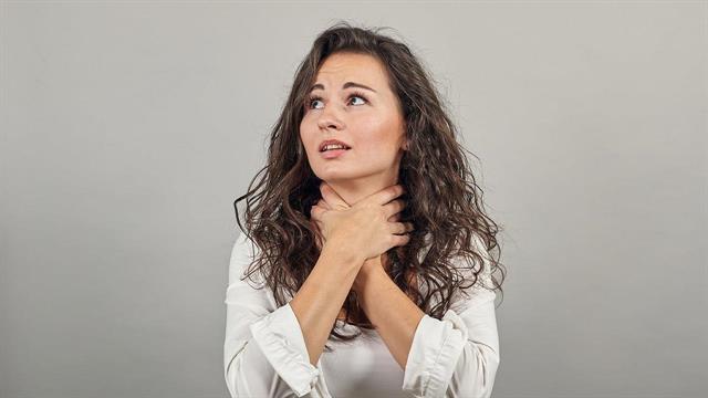 Κρίση πανικού: Αιτίες, συμπτώματα και αντιμετώπιση