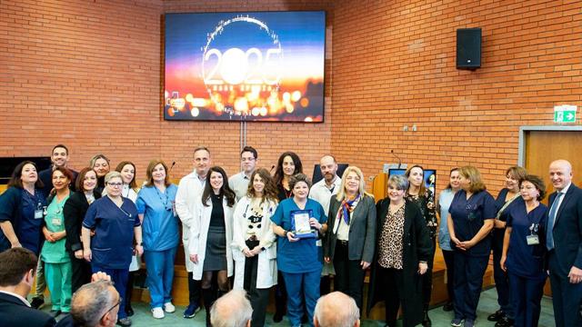 Νοσοκομείο Παπαγεωργίου: Βραβεύσεις προσωπικού και αισιοδοξία για το 2025