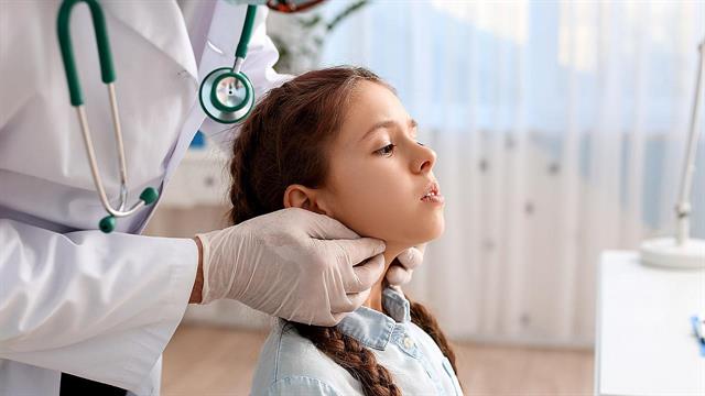 Με λοίμωξη αναπνευστικού 1 στις 10 εισαγωγές σε παιδιατρικά νοσοκομεία - Αύξηση RSV