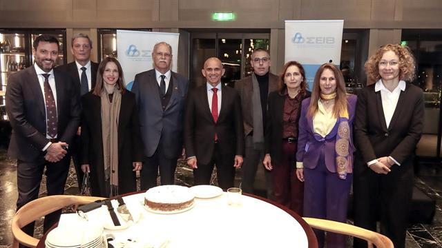 ΣΕΙΒ: Καθοριστικός ο ρόλος της ιατρικής τεχνολογίας στην αναμόρφωση του τρόπου παροχής υγειονομικής φροντίδας