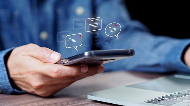 Τα chatbots μειώνουν το αίσθημα μοναξιάς και το άγχος των φοιτητών [μελέτη]