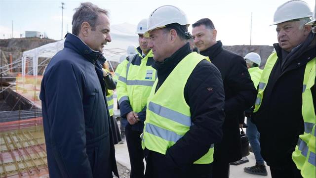 Μητσοτάκης και Γεωργιάδης στο υπό ανέγερση Παιδιατρικό Νοσοκομείο Θεσσαλονίκης