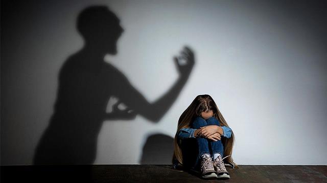 Πώς οι παιδικές τραυματικές εμπειρίες αυξάνουν τον κίνδυνο εμφάνισης άνοιας [Μελέτη]