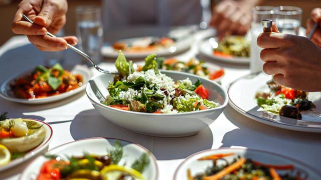 Το προφίλ των Ελλήνων που επιλέγουν πιο υγιεινές τροφές [μελέτη]