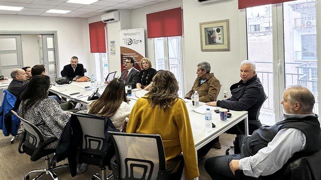 Ο πρόεδρος του ΚΕΤΕΚΝΥ με στελέχη  του Τμήματος Κλινικού Ελέγχου του ΕΟΠΥΥ