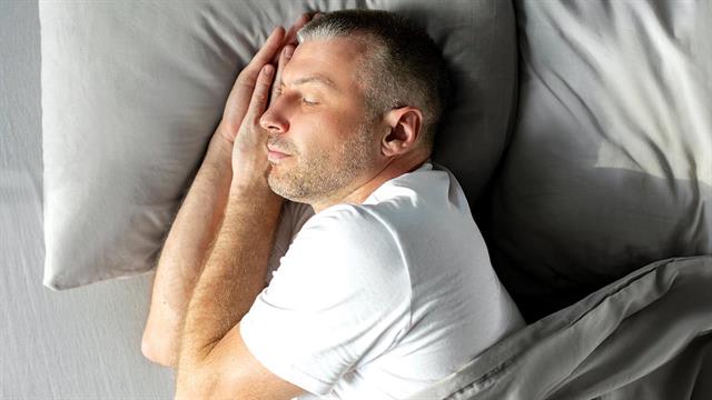 Λιγότερος ύπνος - συχνότερα κρυολογήματα [μελέτη]