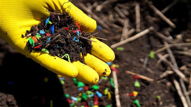 Τα μικροπλαστικά ευνοούν διαβήτη και εγκεφαλικό [Μελέτη]