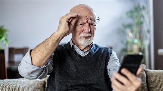 Ηλικιωμένοι: Η χρήση smartphones και διαδικτύου προστατεύει από τη  νοητική εξασθένηση [μελέτη]