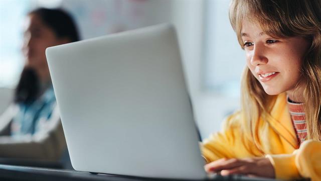 Sunrise: Πρόγραμμα για ψηφιακή προαγωγή της Yγείας - Ενώνει μαθητές από Ελλάδα και 7 ακόμη χώρες