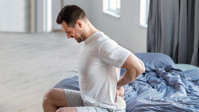 Κάθε κίνηση μετρά: Ζώντας με αξονική σπονδυλοαρθρίτιδα