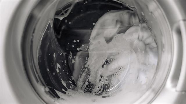 Τα οικιακά πλυντήρια ρούχων δεν απομακρύνουν σημαντικούς παθογόνους μικροοργανισμούς από υφάσματα [έρευνα]