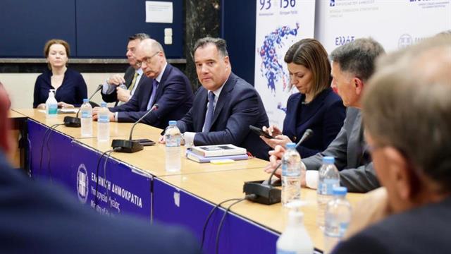 Σύσκεψη στο υπουργείο Υγείας για τη σύνδεση του Αγία Βαρβάρα με το νοσοκομείο Αττικόν