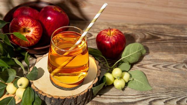 Τσάι, μήλα και σοκολάτα βοηθούν στη μείωση της αρτηριακής πίεσης [μελέτη]