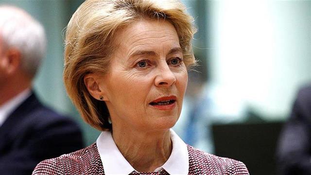 Το PfizerGate σκιάζει το παζάρι ΕΕ-ΗΠΑ για τους δασμούς