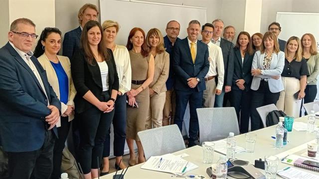 Το ΚΕΤΕΚΝΥ μεταφέρει τεχνογνωσία  σε στελέχη του Τομέα Υγείας της Ουγγαρίας