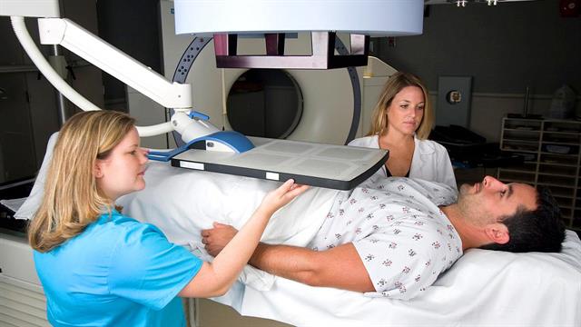 Καρκίνος προστάτη: Σε ποια ηλικία εκδηλώνεται - Ο ρόλος της έγκαιρης διάγνωσης