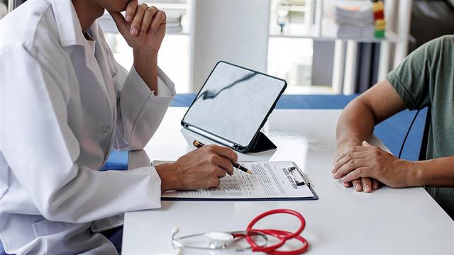 Υγεία: Πρώτη εφαρμογή στην Ελλάδα της θεραπείας Produodopa για τη νόσο Πάρκινσον