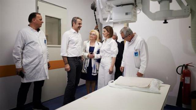 Επίσκεψη  Μητσοτάκη στο Κέντρο Υγείας Μεγάρων