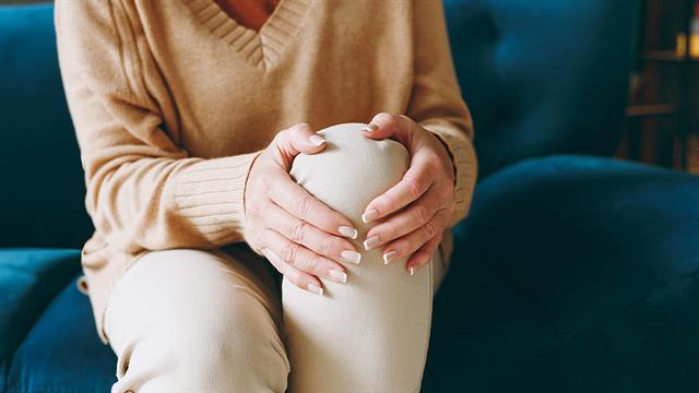 Ανακούφιση από τον πόνο στο γόνατο...μέσω του αυτιού!