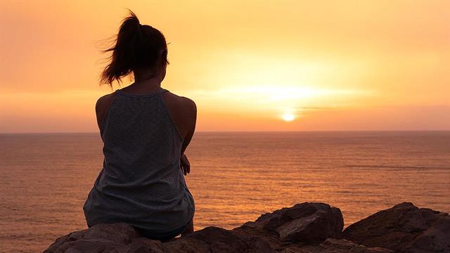 Μοναξιά σε χρόνια βάση: Κίνδυνος για πρώιμη νοητική εξασθένηση