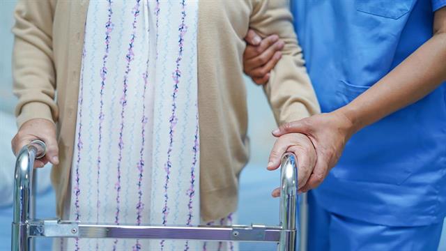 ΕΟΠΥΥ: Πώς αποζημιώνονται οι αποκλειστικές νοσοκόμες - Ολόκληρη η εγκύκλιος