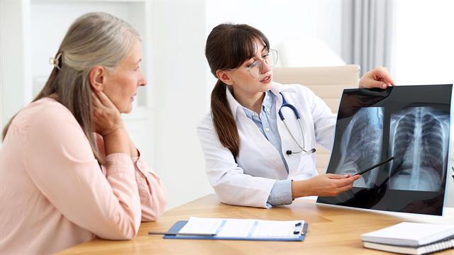 Καρκίνος του πνεύμονα: Επιτυχής η στοχευμένη θεραπεία πριν τη χειρουργική επέμβαση