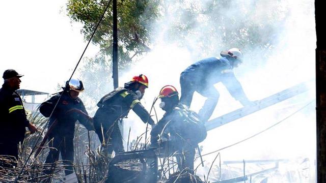 Πυρκαγιά σε υπαίθριο χώρο κοντά στο Σισμανόγλειο- Δεν κινδυνεύει το νοσοκομείο