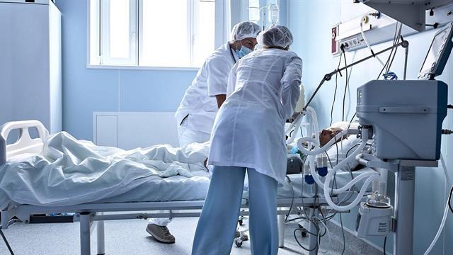 COVID-19: Ο εμβολιασμός πιθανόν μειώνει τον κίνδυνο σοβαρής νεφρικής βλάβης [μελέτη]