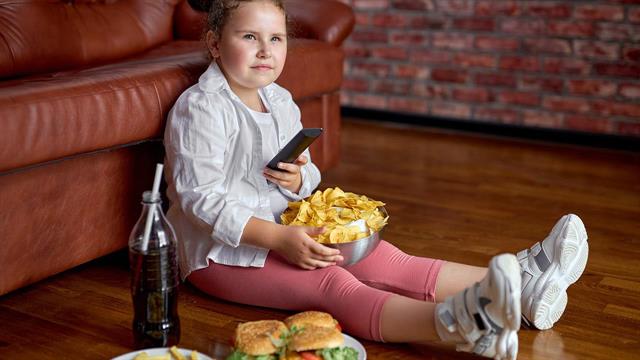 Δωρεάν συνεδρίες με διατροφολόγο για παχύσαρκα παιδιά