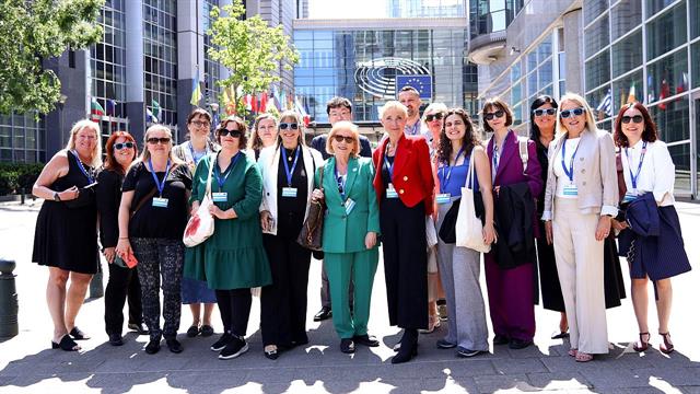 Η ημικρανία στο προσκήνιο του Ευρωπαϊκού Κοινοβουλίου